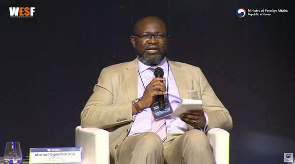 Ahmed Ogwell Ouma, acting director of the Africa Centers for Disease Control and Prevention, said the private sector should be actively involved in developing a treaty on the pandemic.  (Credit: Ministry of Foreign Affairs YouTube channel)