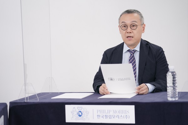PMI Korea CEO Paik Young-jay expresses his hope that the FDA’s favorable decision on its heat-but-burn tobacco products will bring about Korea's regulatory changes during an online news conference on Wednesday. (PMI Korea)