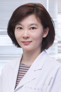 Professor Chang Sung-eun of the Department of Dermatology at Asan Medical Center said she and her research team have verified the effectiveness of a deep learning-based artificial intelligence (AI) algorithm for detecting skin diseases. (AMC)