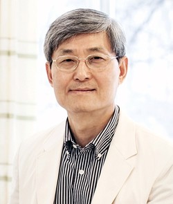 ​Professor Park Keun-chil of the Hematology-Oncology Division at Samsung Medical Center​