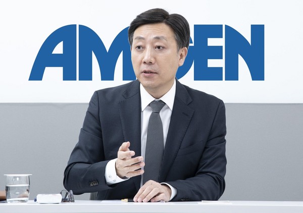 Noh Sang-kyung, general manager of Amgen Korea, speaks during an interview with Korea Biomedical Review.