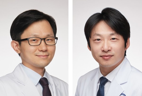 Professors Jung Jin-sei (left) and Bae Seong-hoon of the Otorhinolaryngology Department at Severance Hospital said smoking increases the risk of developing age-related hearing loss in diabetic patients by nearly twice.