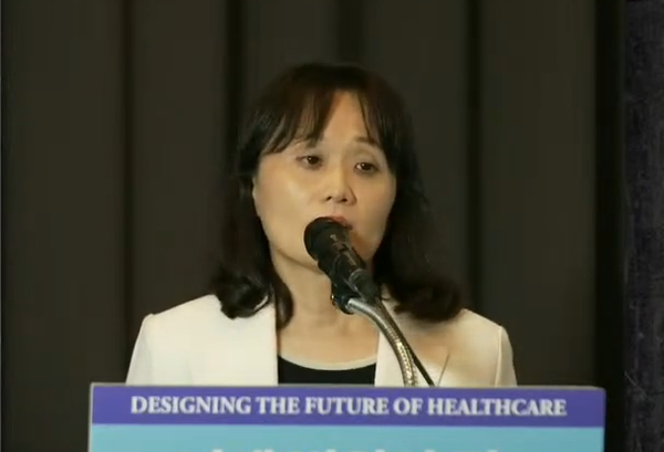 Kim Ji-eun, a senior researcher at Korea Health Industry Development Institute’s (KHIDI), speaks about ways to develop the digital health industry during a conference hosted by The Korean Doctors’ Weekly, the sister paper of Korea Biomedical Review, and sponsored by Philips Korea, at Marriott Bonvoy in downtown Seoul, on Wednesday.