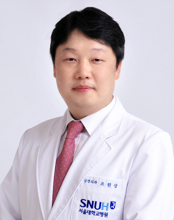 Professor Cho Won-sang of the Department of Neurosurgery at the Seoul National University Hospital and team have introduced the keyhole approach in the surgical operation of multiple aneurysm patients.