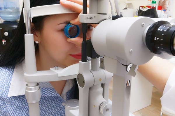 A group of researchers at Seoul National University Hospital have found an optimal concentration of atropine therapy for suppressing nearsightedness in children.