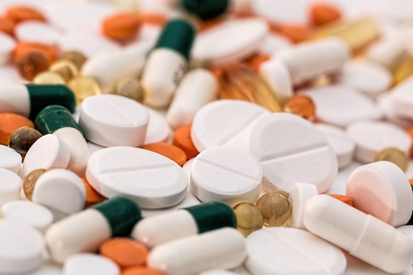 The government will charge pharmaceutical companies for the costs of re-prescribing and re-dispending drugs to replace medicines that were found to have impurities.