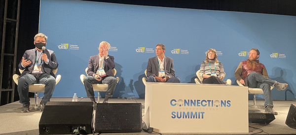 CEOs of healthcare companies discuss how the Covid-19 has changed the medical environment in the U.S. at the “Health at Home: Meeting Needs of Consumers” conference during CES 2022 on Wednesday. They are, from left, RePure CEO Michael Ham, Baracoda CMO Jean-Marc Druesne, Essence CEO Yaniv Amir, Healium Marketing Director Bethany Schoengarth, and CEDIA Senior Director of Strategic Partnerships Ian Bryant.