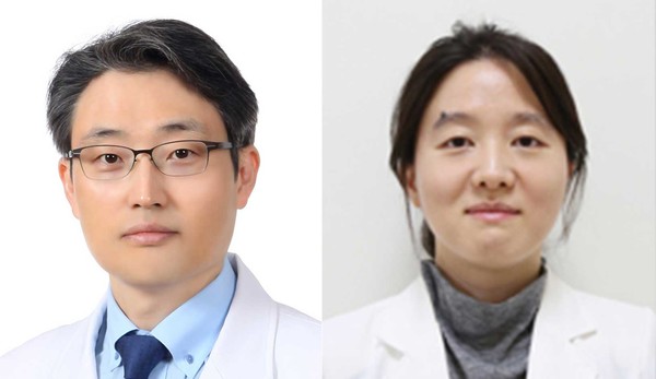 A Kyungpook National University Hospital research team, led by Professors Park Geun-gyu (left) and Choi Yeon-kyung, has found a new method to overcome drug resistance in liver cancer treatment.
