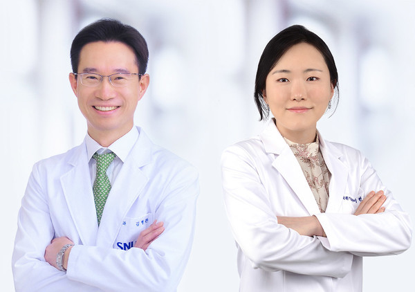 A Seoul National University Hospital research team, led by Professors Kim Hyung-kwan (left) and Lee Hyun-jung, has developed a new method to predict the risk of heart failure in patients with postcardiomyopathy