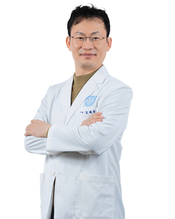 Kim Se-joong, a professor of renal medicine at Seoul National University Bundang Hospital (SNUBH), has developed a 3D tissue chip to evaluate toxic CT contrast agents.