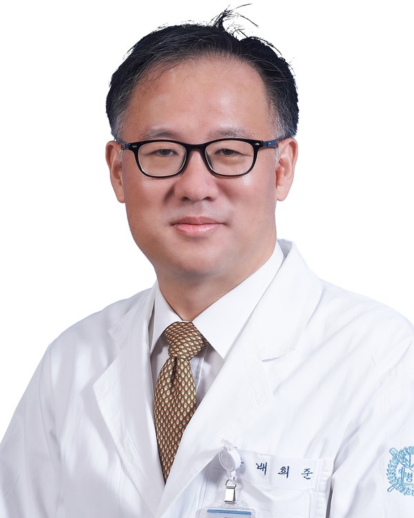Professor Bae Hee-joon of Neurology and Cerebrovascular disease at Seoul National University Bundang Hospital (SNUBH) together with an international team of researchers, conducted a study to determine stroke risk factors using genomic-wide association studies (GWAS) including Korean genetics.