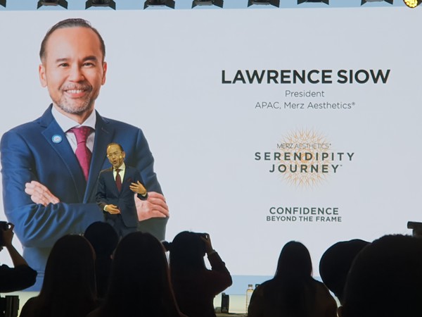 Merz Aesthetics Asia-Pacific President Lawrence Siow delivered the opening remarks at the Asia Pacific launch of Merz Aesthetics Ulthera non-invasive ultrasonic skin lifting device on Thursday evening at Sebitseom Convention Center.