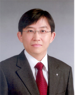 KAIST researchers led by Professor Kim Sang-ouk developed a new artificial muscle using graphene-liquid crystal composite fibers that is much stronger than human muscles.