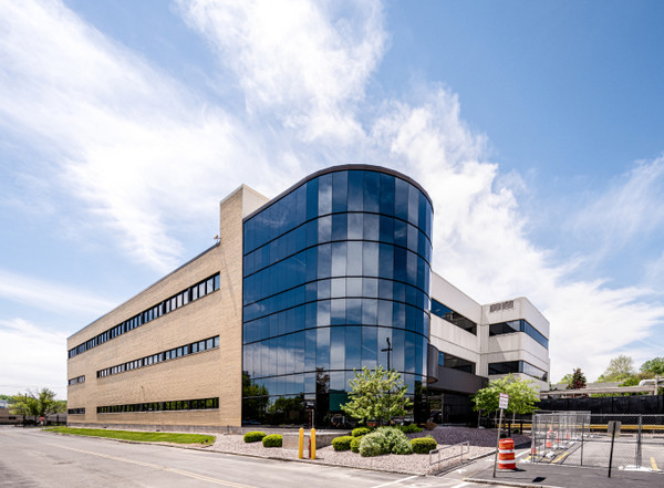 A photo of BMS' plant in Syracuse, New York, U.S. (Courtesy of Lotte Biologics)