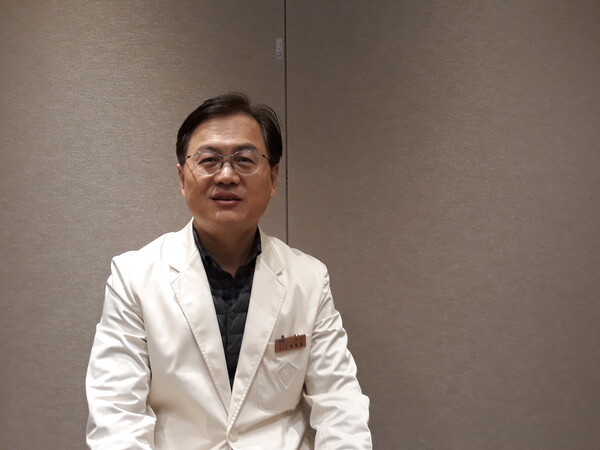 Professor Park Dong-il
