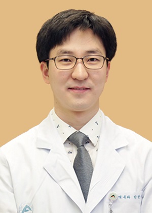 Professor Park Han-seung of hematology at AMC