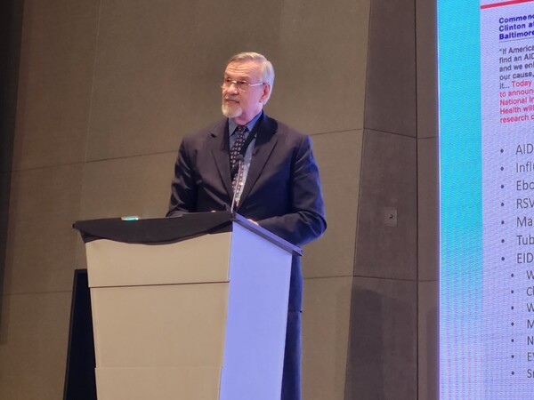 Barney Graham, former deputy director of the NIH’s Vaccine Research Center delivers the keynote at GVIRF 2023 at the Grand Hyatt Hotel in Incheon. 