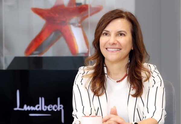 Senior Vice President Lorena Di Carlo, who also serves as CEO for Asia for Lundbeck, discusses women’s role and working environment in her company during a recent interview with Korea Biomedical Review.