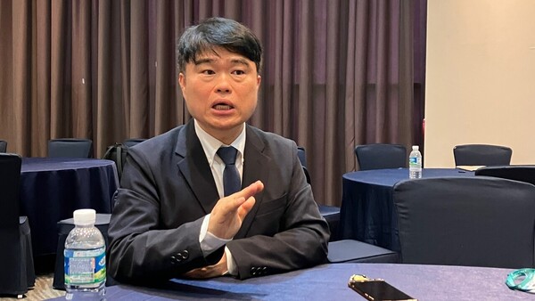 Lim Hyun-taek, president of the Korean Pediatric Association, expressed his hope that the government discussions could go well and pediatricians will not have to hold the second conference.