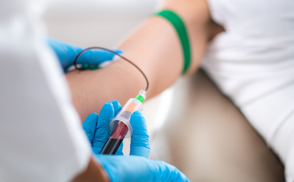 Intravenous immunoglobulin (IVIG) is in short supply in Korea, but makers export the product, seeking higher-paying buyers abroad.(Credit: Getty Images)