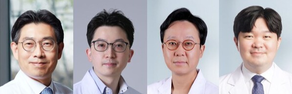 From left, Professors Kim Jung-sun and  Lee Seung-jun of the Cardiology Department at Severance Hospital and Professors Hong Soon-jun and Cha Jung-joon of the Cardiology Department at Korea University Anam Hospital found that moderate-intensity statin combined with ezetimibe effectively controls low-density lipoprotein (LDL) cholesterol levels with lower risks of medication discontinuation compared to conventional high-dose statin therapies in very high-risk atherosclerosis patients.  (Credit: Severance Hospital)