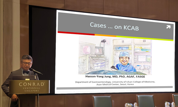 Professor Jung Hwoon-yong of Gastroenterology at Asan Medical Center shares his experience in treating patients in Korea with GERD at the  Singapore launch of HK inno.N's K-CAB on  Thursday in Singapore. (Credit: HK inno.N)