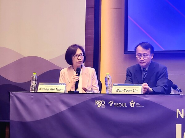 Kwang Wei Tham of Woodlands Health in Singapore (left) and Wen-Yuan Lin of China Medical University and Hospital speak about the obesity landscape in their respective countries. (Credit: KBR)