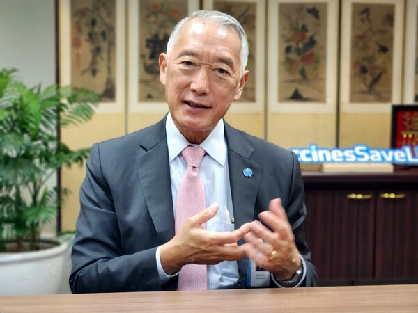 IVI Director General Dr. Jerome Kim speaks about striking the right balance between vaccine sovereignty and the joint global response with the WHO Pandemic Treaty in an interview on Monday at the IVI headquarters in Seoul. (Credit: KBR)