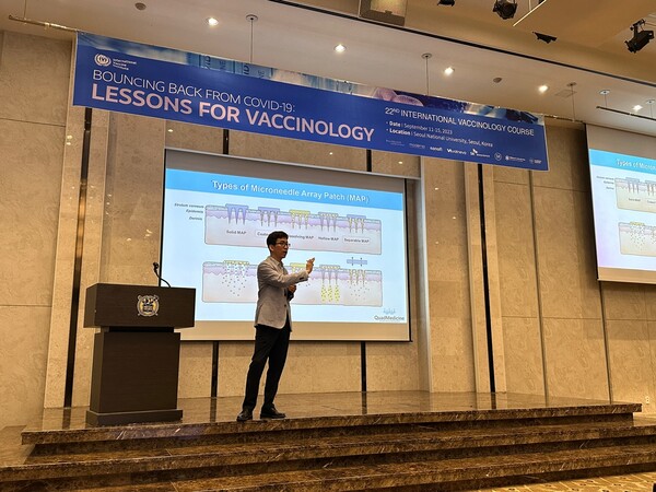 QuadMedicine’s Research Coordinator Kim Chi-yong speaks about the company's new innovations in microneedle vaccine delivery at the International Vaccine Institute's (IVI) Vaccinology Course 2023. (Credit: IVI)