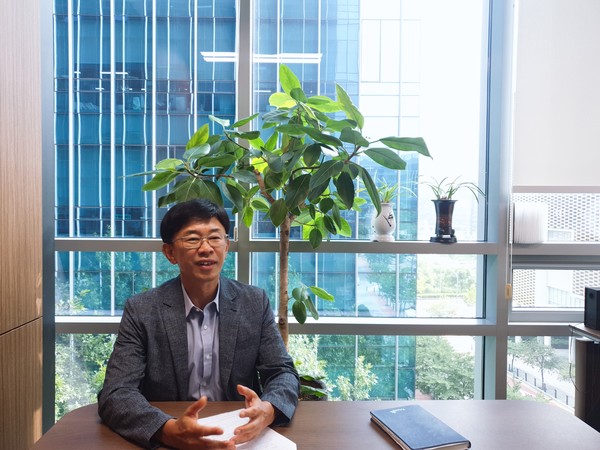 TiumBio CEO Kim Hun-taek  at the company’s head office in Seongnam, Gyeonggi Province. (KBR file photo)