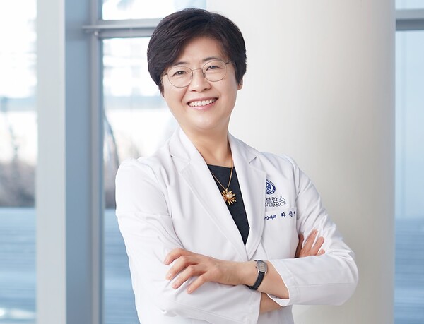 Rha Sun-young, professor of medical oncology at Severance Hospital, led the global phase clinical trial of Keytruda, helping to expand its indications for gastric cancer. (Courtesy of Severance Hospital)