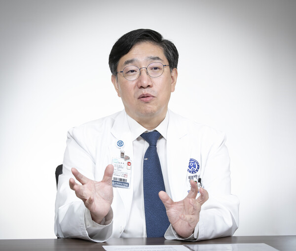 During a recent interview with Korea Biomedical Review, Dr. Park Hee-nam, professor of cardiology at Severance Heart and Vascular Hospital, talked about the cryoballoon ablation treatment of persistent atrial fibrillation and the CRALAL study.