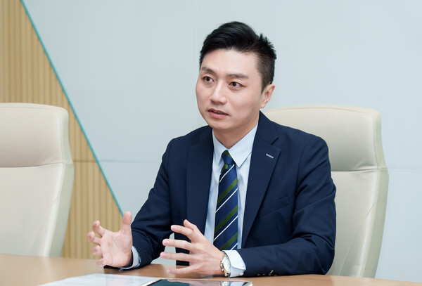 TJ Chen, the Country Head of Radiology North Asia at Bayer, explains his role within the company and Korea's competitiveness in the radiology market during a recent interview with Korea Biomedical Review at the company's headquarters in Yeouido, Seoul. (Credit: Bayer)