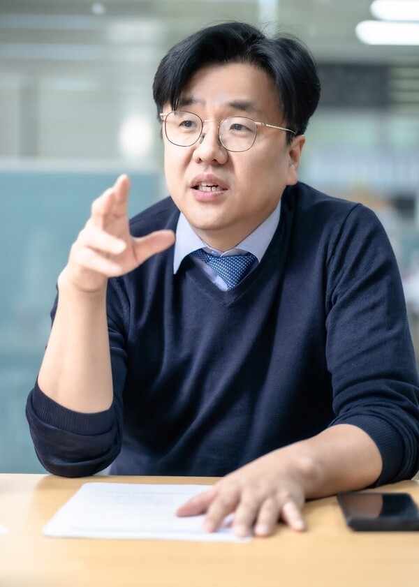 Professor Lee Jae-gap