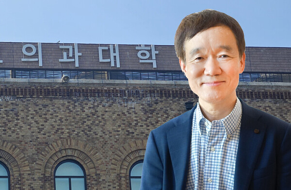 Professor Emeritus Sung Won-yong of Seoul National University, an expert in speech recognition and artificial neural networks, has pointed out the problems with the medical school enrollment quota increase through social media and columns. (Source: Seoul National University website)