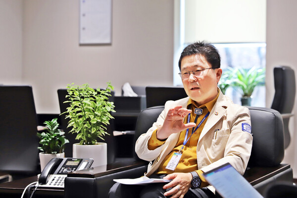 Eunpyeong St. Mary's Hospital President Bae Si-hyun talks about his hospital's strengths and future goals during a recent interview with Korea Biomedical Review at the hospital in Eunpyeong-gu, Seoul. (credit: