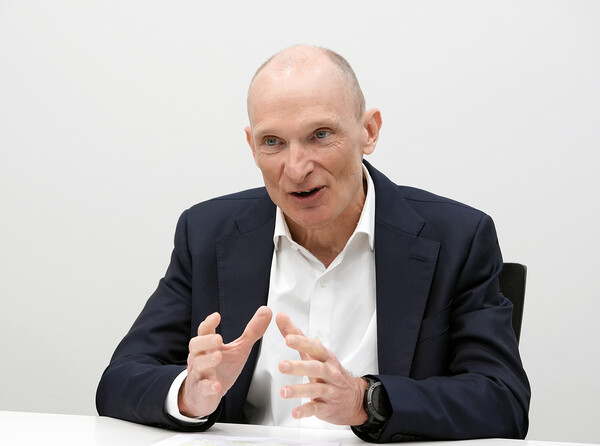 Merck Healthcare APAC Senior Vice President Alexandre de Muralt explains the company’s goals in the region during a recent interview with Korea Biomedical Review at the company’s Korean offshoot headquarters in Gangnam-gu, Seoul. (credit: Merck)