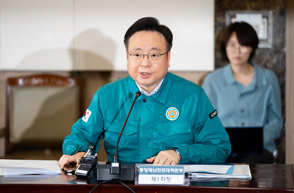 Health and Welfare Minister Cho Kyoo-hong speaks during a press conference on Monday. (Courtesy of the Ministry of Health and Welfare)